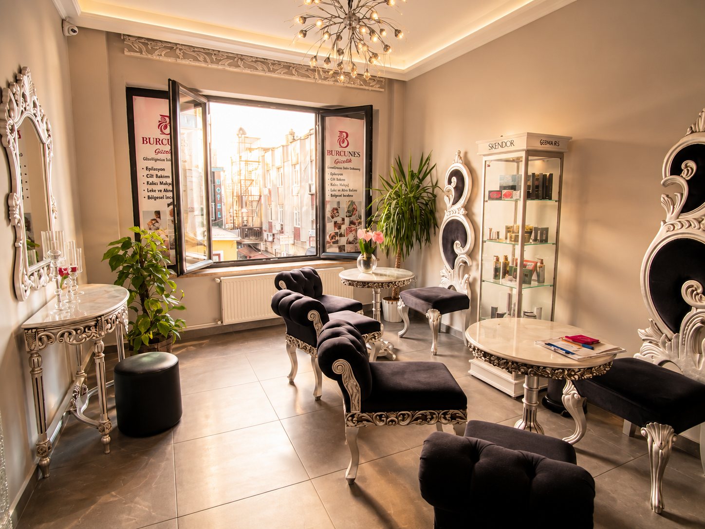 Burcunes Güzellik Salonu Üsküdar müşteri bekleme salonu